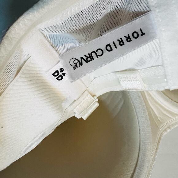 Torrid Curve Bombshell Everyday Convertible Bra Size 42DD - Picture 8 of 9